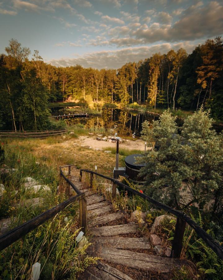 Osada Skoczkowo Komfortowe Domki Z Jacuzzi Nad Jeziorem- Sauna- Balia- Prywatny Staw Wedkarski Podiazy Extérieur photo