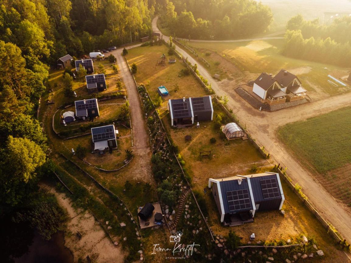 Osada Skoczkowo Komfortowe Domki Z Jacuzzi Nad Jeziorem- Sauna- Balia- Prywatny Staw Wedkarski Podiazy Extérieur photo