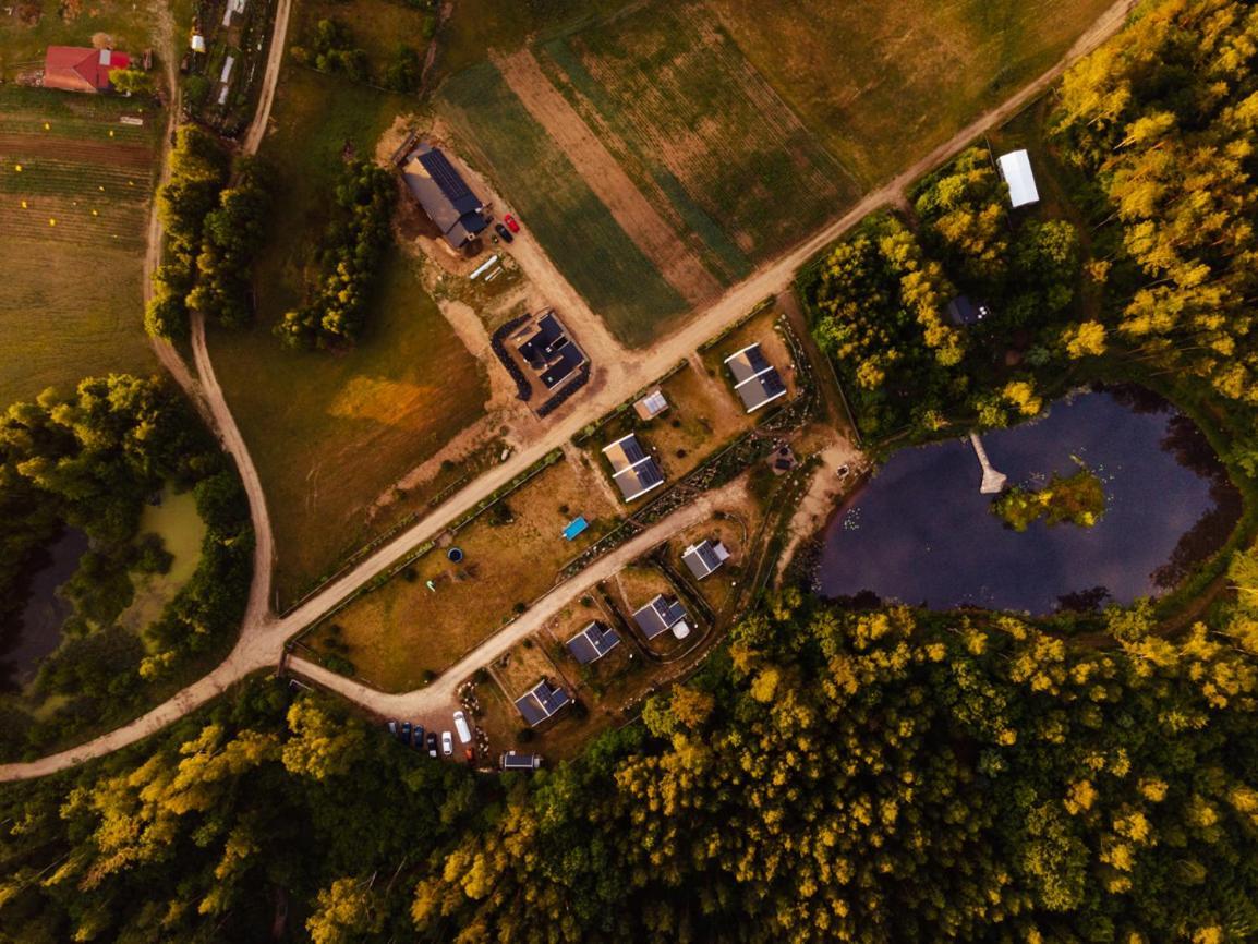 Osada Skoczkowo Komfortowe Domki Z Jacuzzi Nad Jeziorem- Sauna- Balia- Prywatny Staw Wedkarski Podiazy Extérieur photo