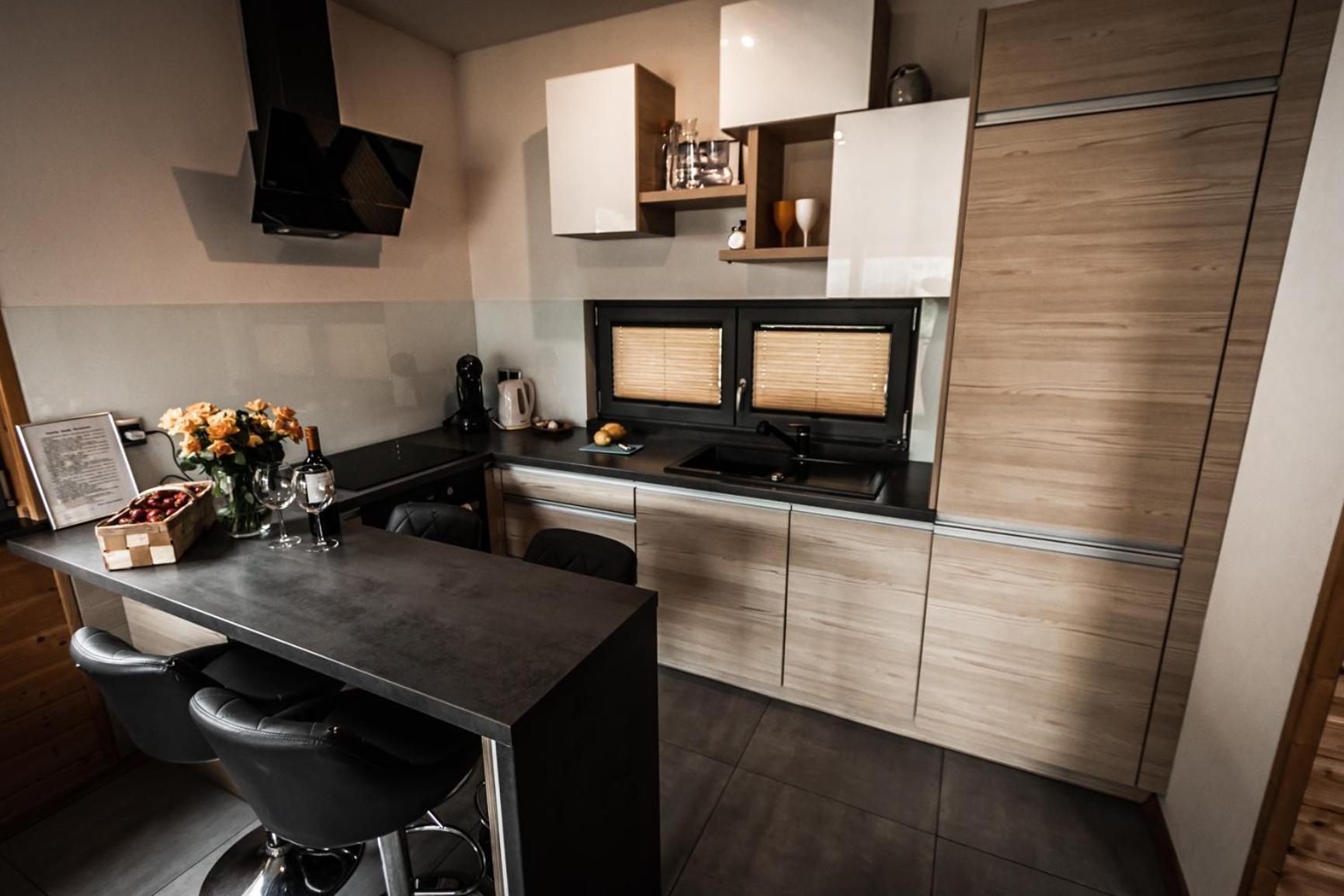 Osada Skoczkowo Komfortowe Domki Z Jacuzzi Nad Jeziorem- Sauna- Balia- Prywatny Staw Wedkarski Podiazy Extérieur photo